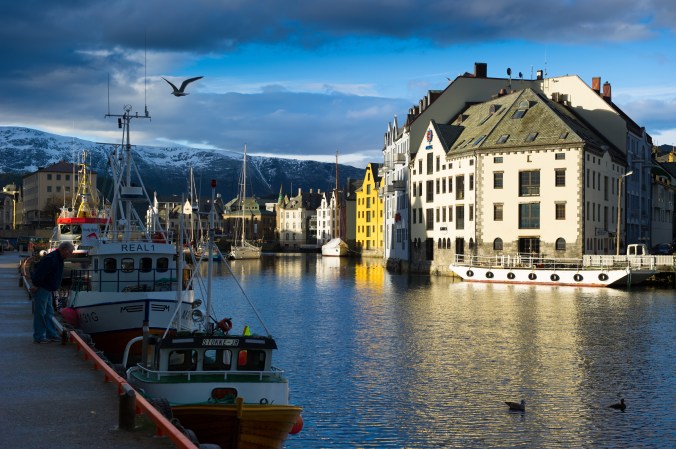 Ålesund, © Sverre Hjørnevik / www.fjordnorway.com
